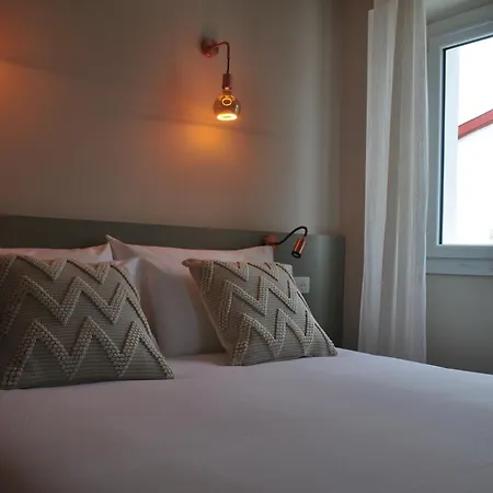 Lo Berge Ξενοδοχείο 3*