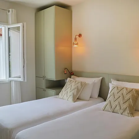 Lo Berge Ξενοδοχείο 3*