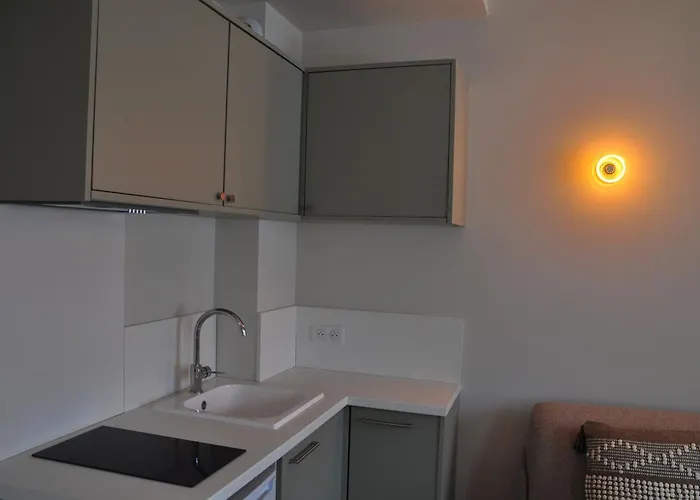 Ξενοδοχείο Lo Berge 3*